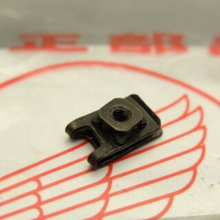 Honda VF 1000 R 1984-1986 Clip Klammer M4 Verkleidung NUT,CLIP 4MM